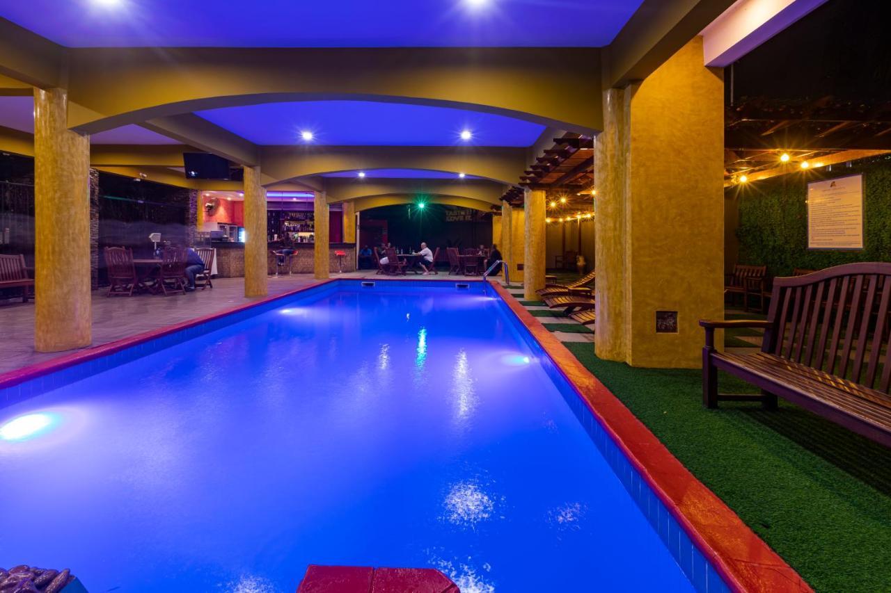 Airport View Hotel Accra Exteriör bild