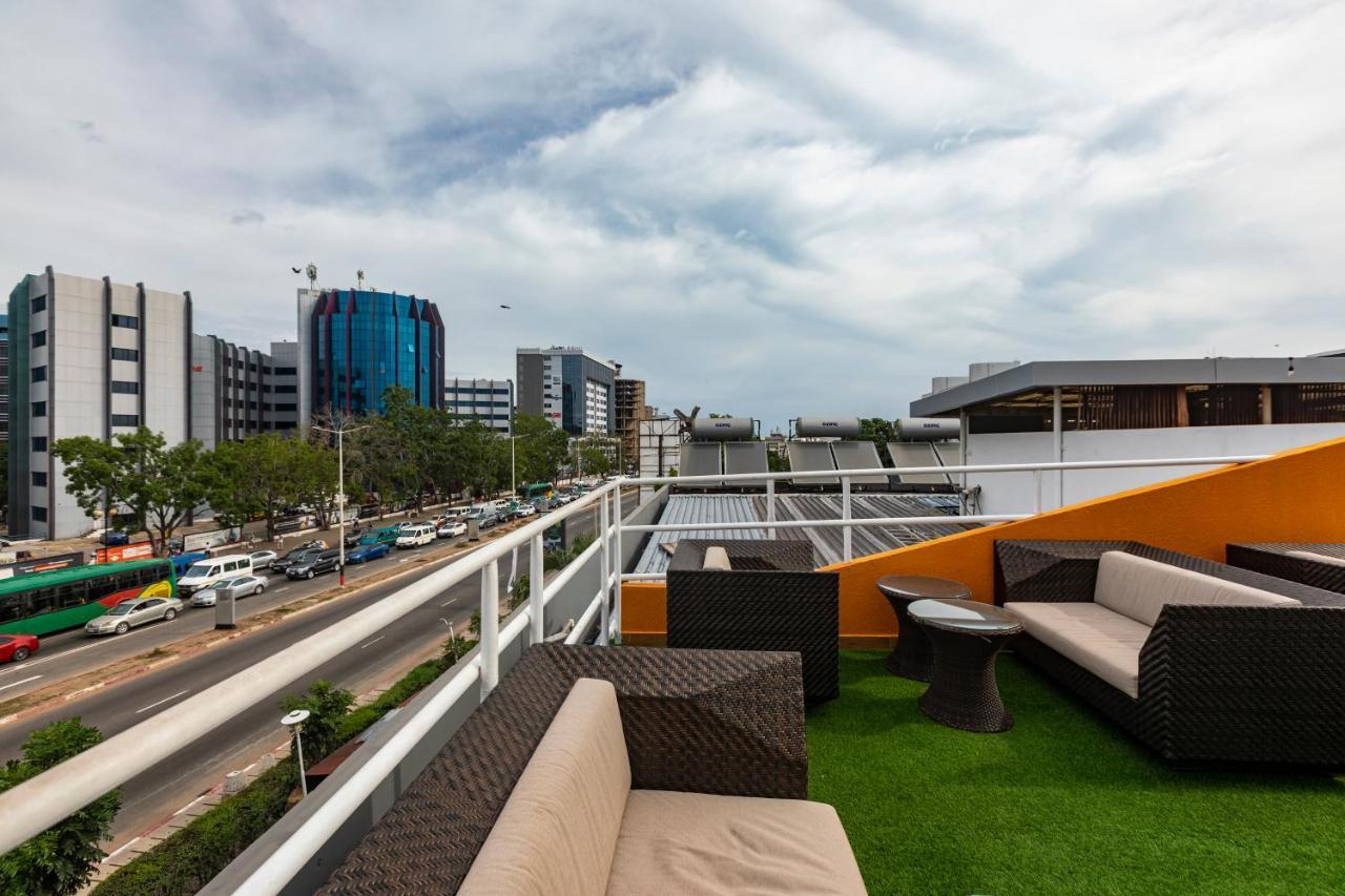 Airport View Hotel Accra Exteriör bild