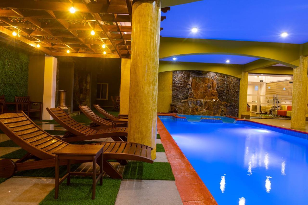 Airport View Hotel Accra Exteriör bild
