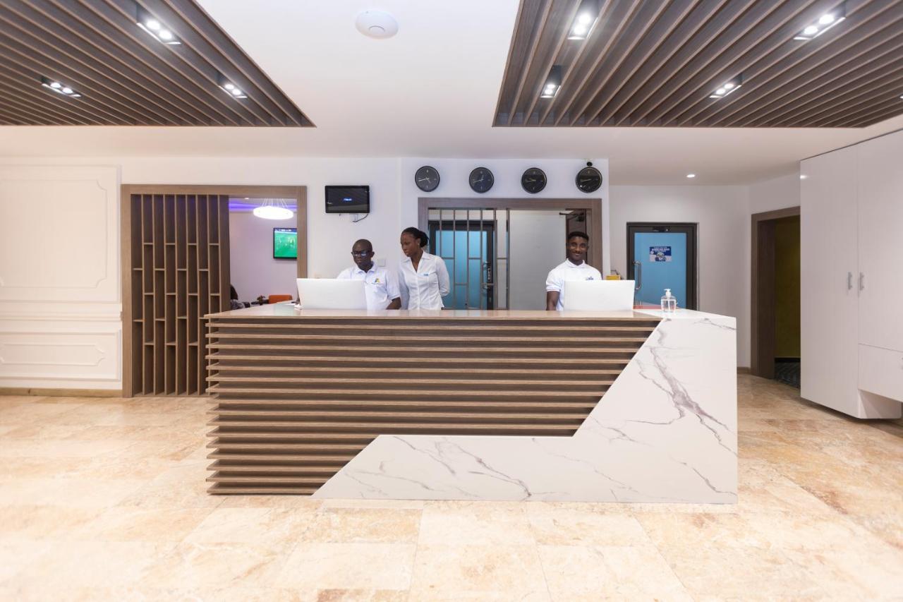 Airport View Hotel Accra Exteriör bild