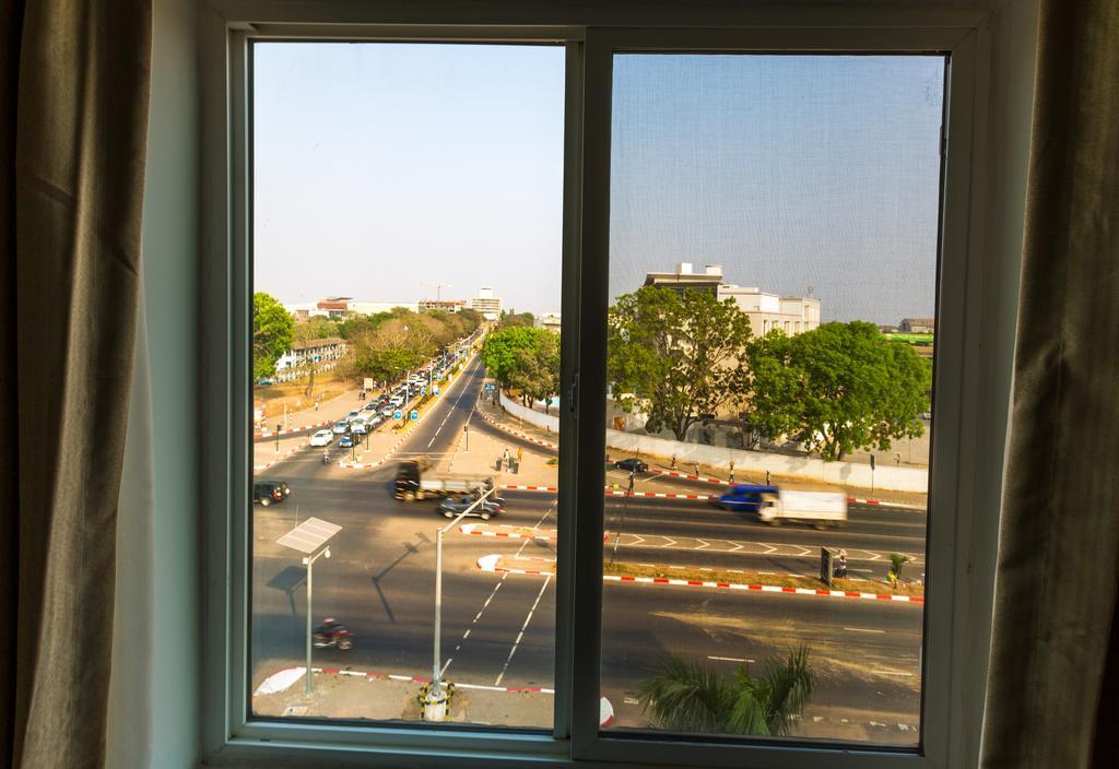 Airport View Hotel Accra Exteriör bild